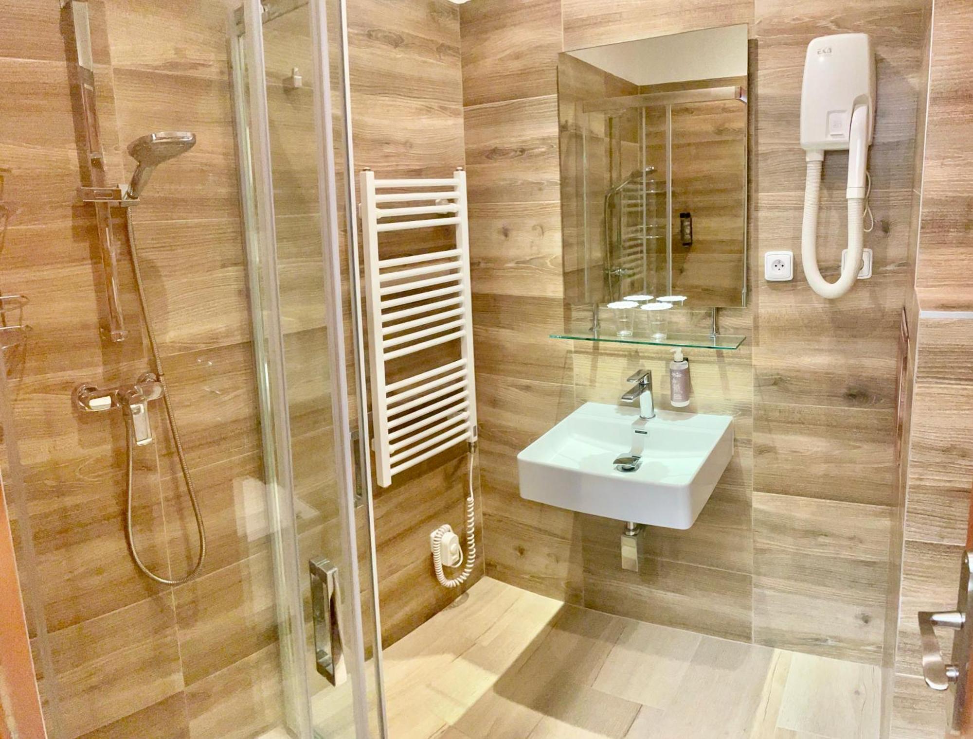 Hotel Atlas 베네쇼프 외부 사진