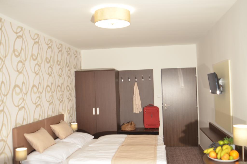 Hotel Atlas 베네쇼프 외부 사진